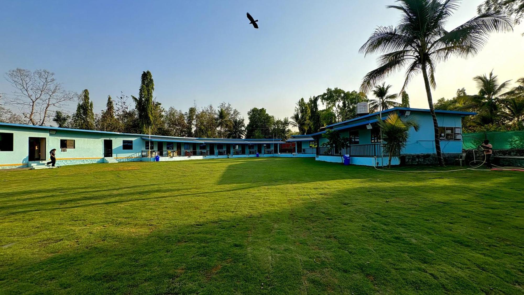 Deep Bhavani Resort Карджат Екстер'єр фото