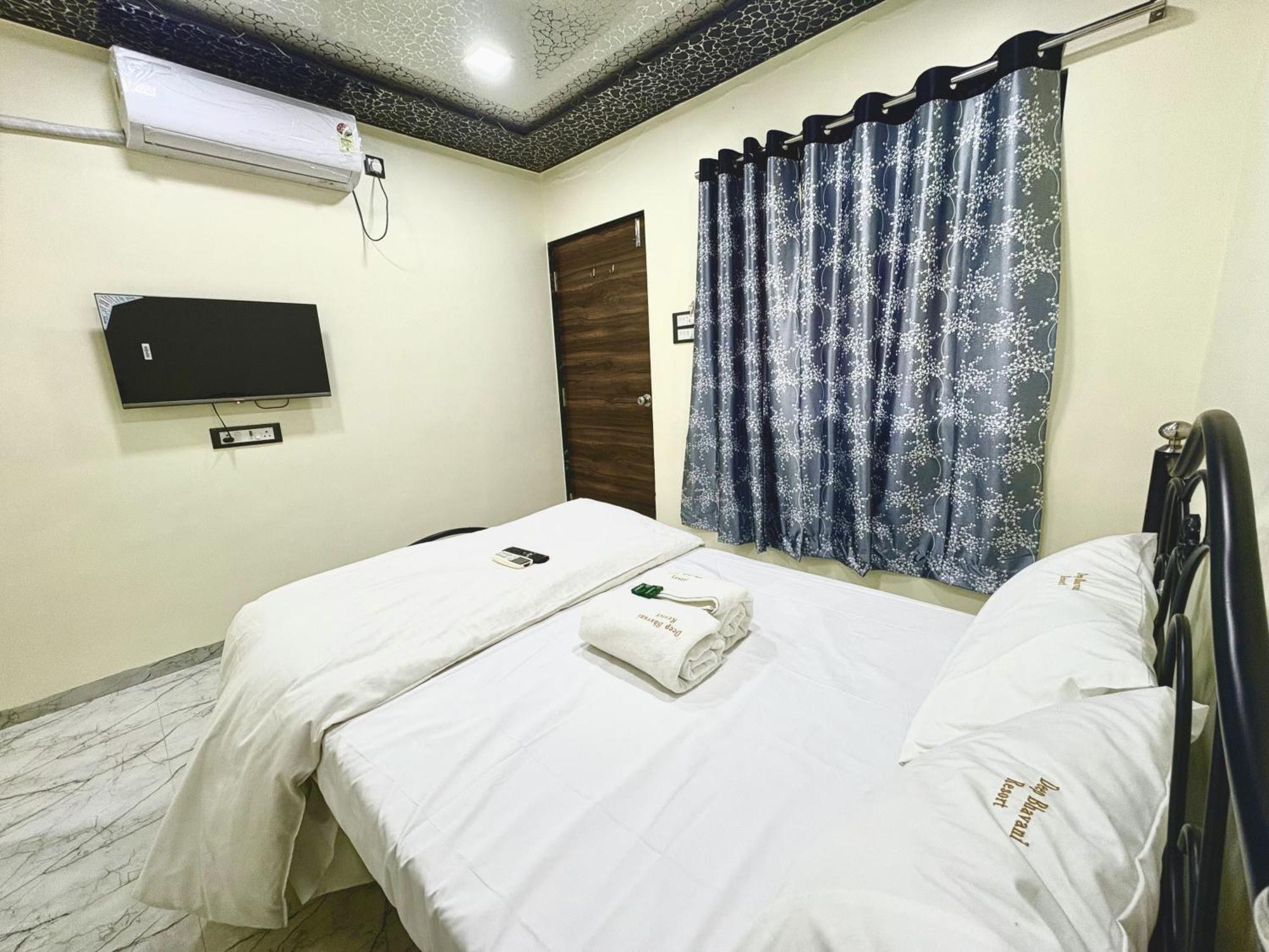 Deep Bhavani Resort Карджат Екстер'єр фото